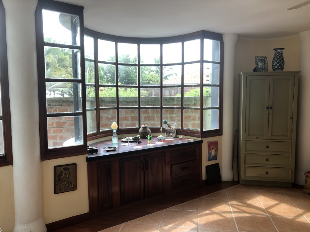 Dormitorio u oficina en el primer piso